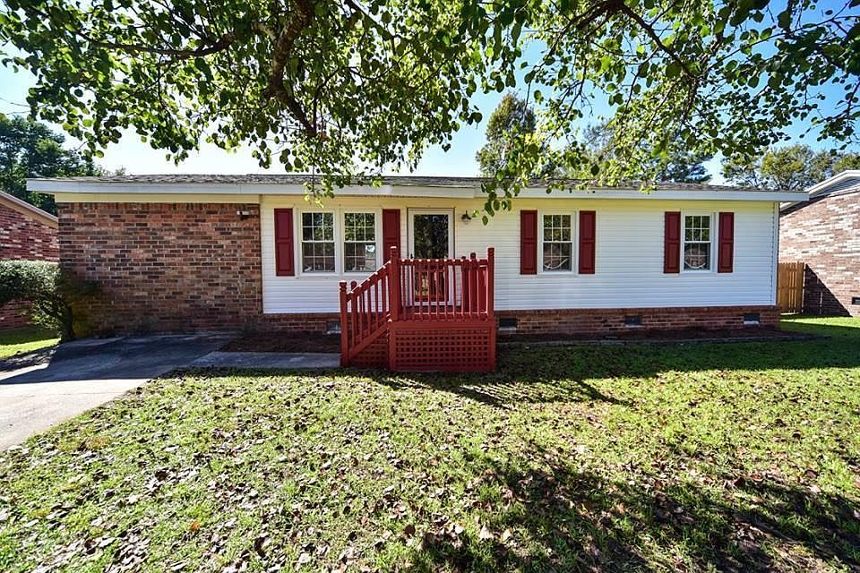 2nd image of 338 Water Oak Dr