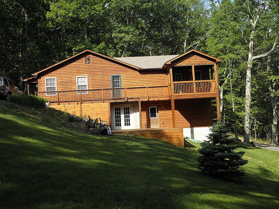 2nd image of 1759 Applewood Dr