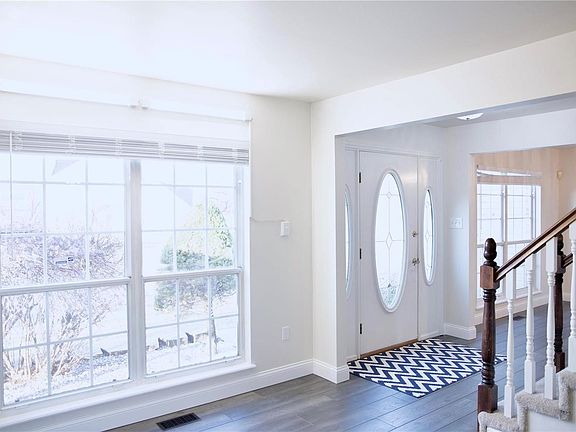 4th image of 11334 Brierhall Cir