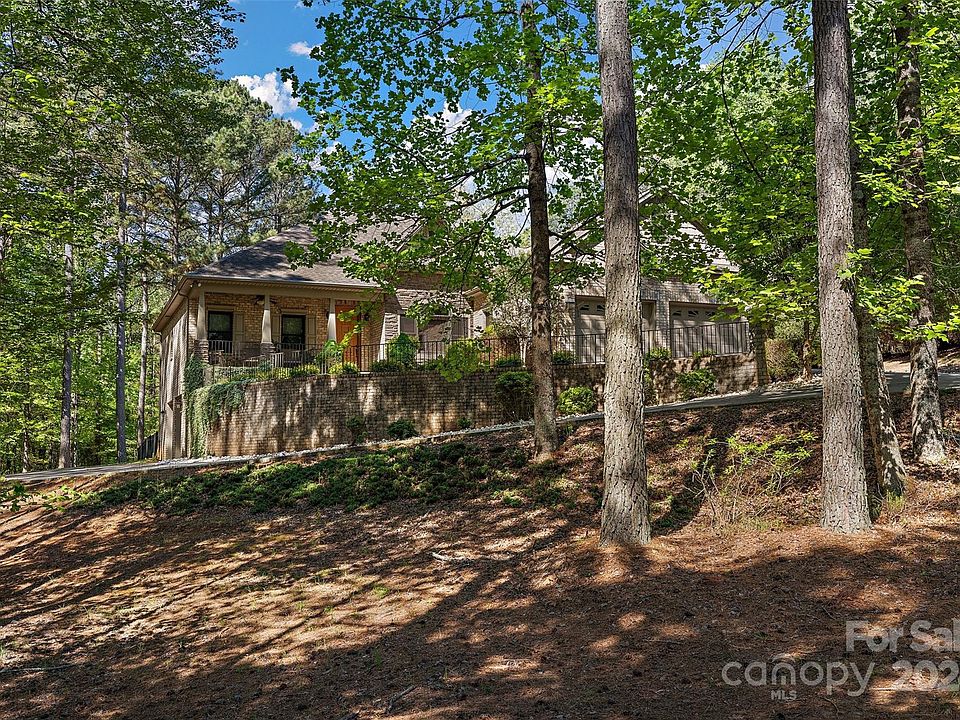 1st image of 5040 Harbor View Dr E
