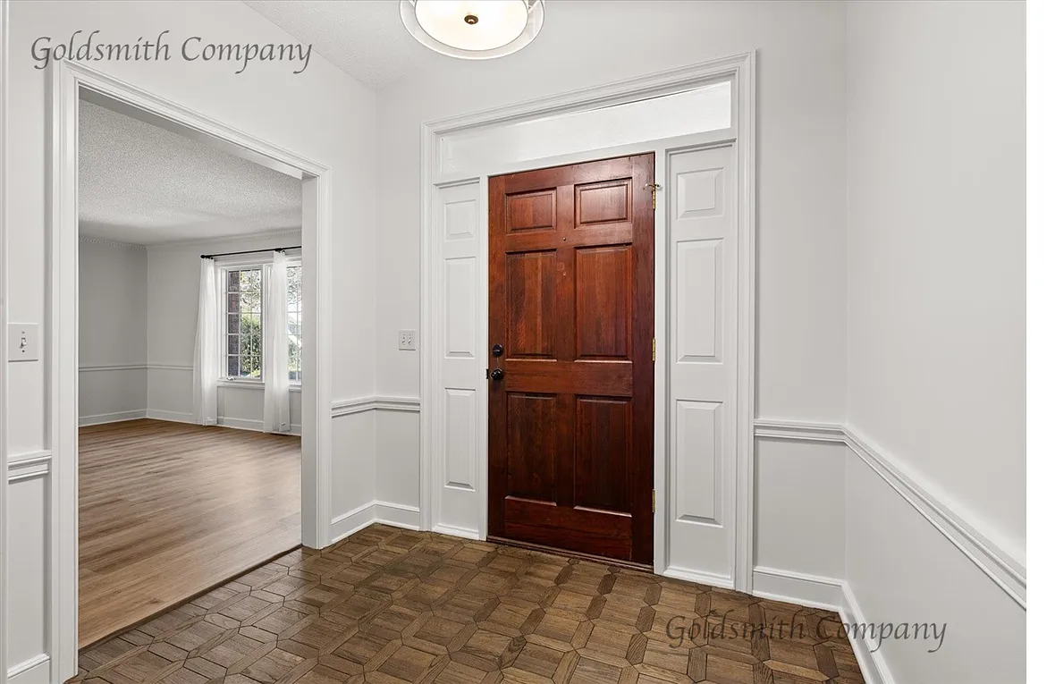 Building Photo - 208 Yellow Poplar Ct