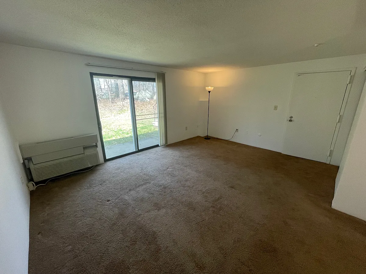 Building Photo - 17 Village Rock Ln #14