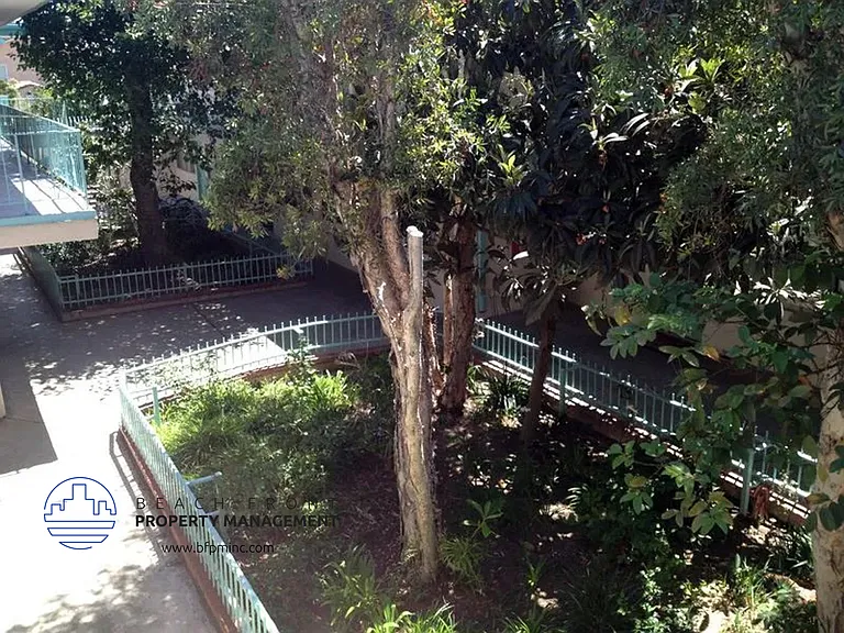 642 N Wilmington Blvd — Photo 7