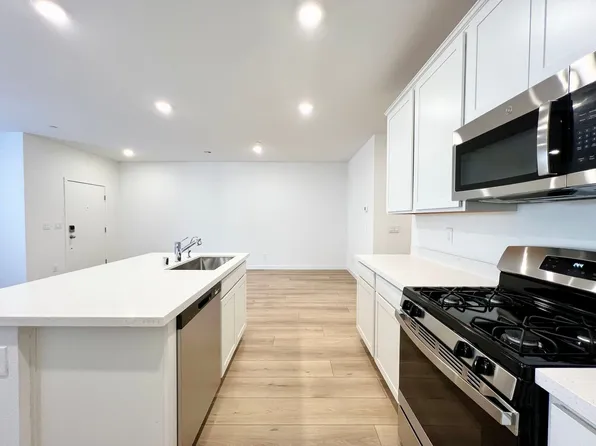 1546 Eva Crossing Pl, Henderson, NV 89002