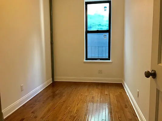 Rented by Keller Williams NYC | media 28