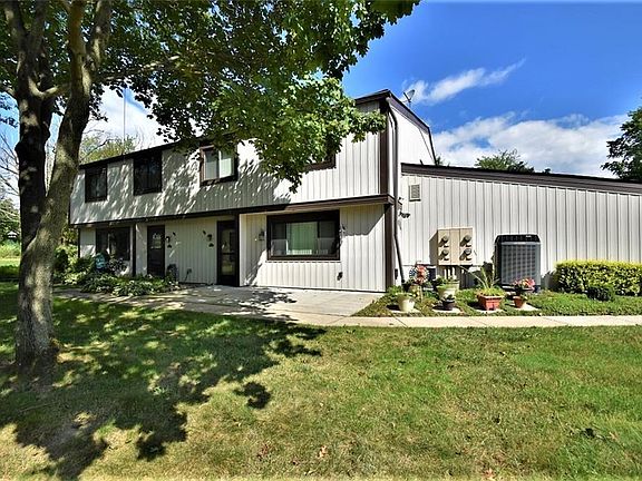 3rd image of 11692 Clubhouse Dr #11692