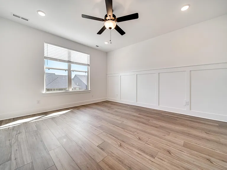 253 Gulfstream Dr — Photo 17