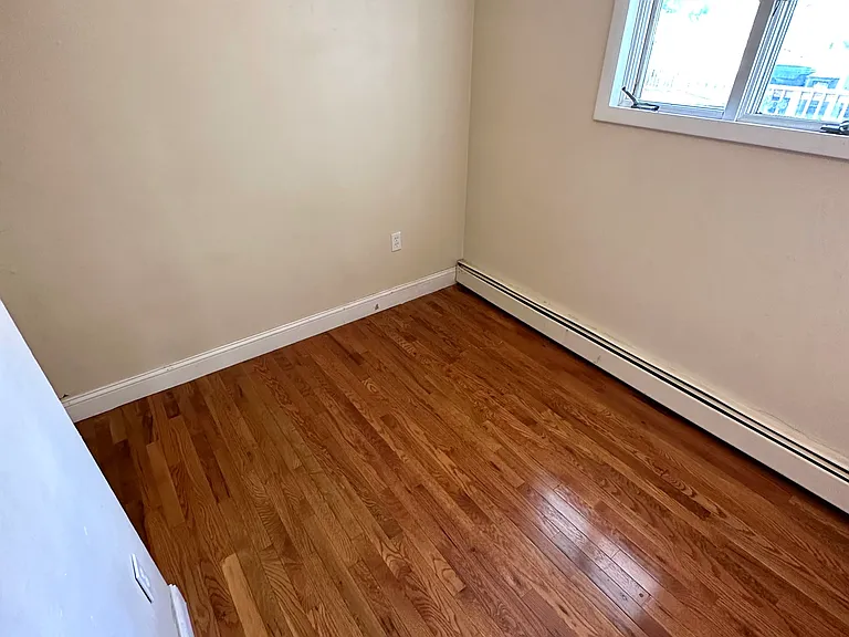 238 Everett St #1 — Photo 2
