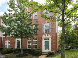 2116 Abbottsbury Way #54, Woodbridge, VA 22191