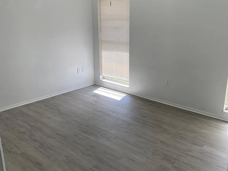3327 Vidal St — Photo 7