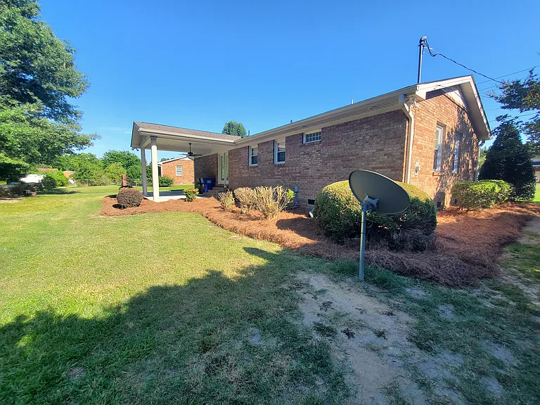 155 Stewart Town Rd — Photo 3