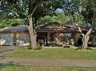 1813 Proctor Dr, Grand Prairie, TX 75051