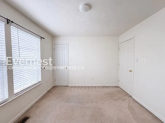 6504 Tapwood Ct — Photo 16