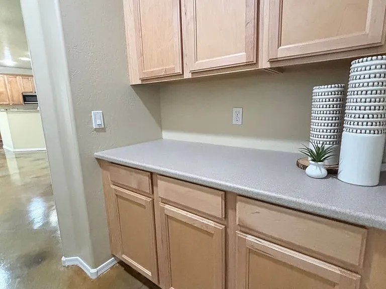 3147 E Vallejo Dr — Photo 13