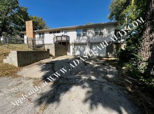 9600 E 18th St S, Independence, MO 64052