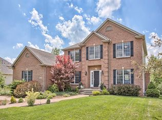 1207 Cozzene Dr, Mahomet, IL