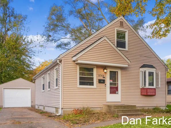 3743 Colby Ave SW, Wyoming, MI 49509