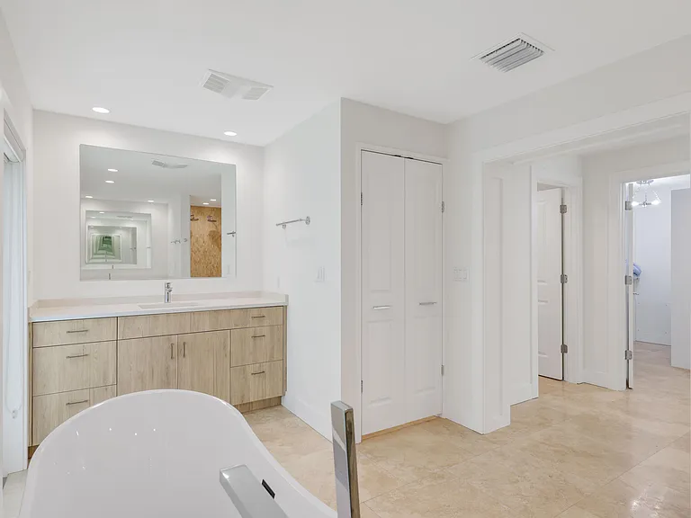 1386 S Atlantic Dr — Photo 44