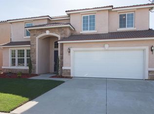 1038 Coventry Ave, Clovis, CA 93611