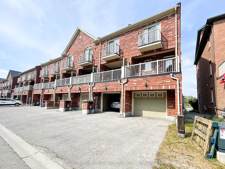 5295 Major Mackenzie Dr E — Photo 1