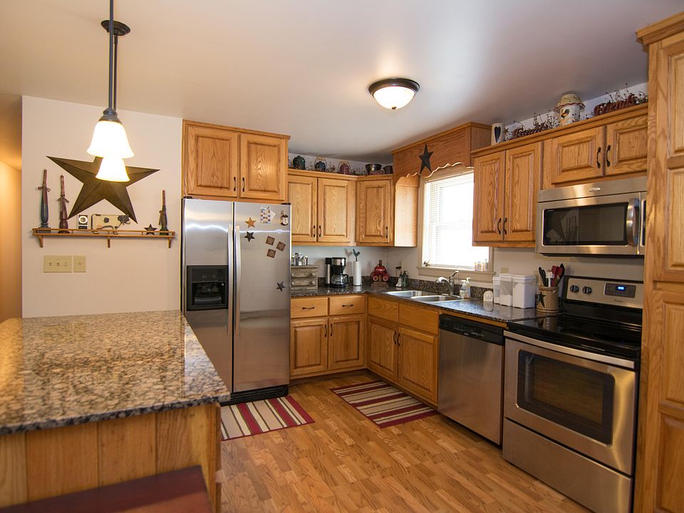 1st image of 736 Ike Clark Cir