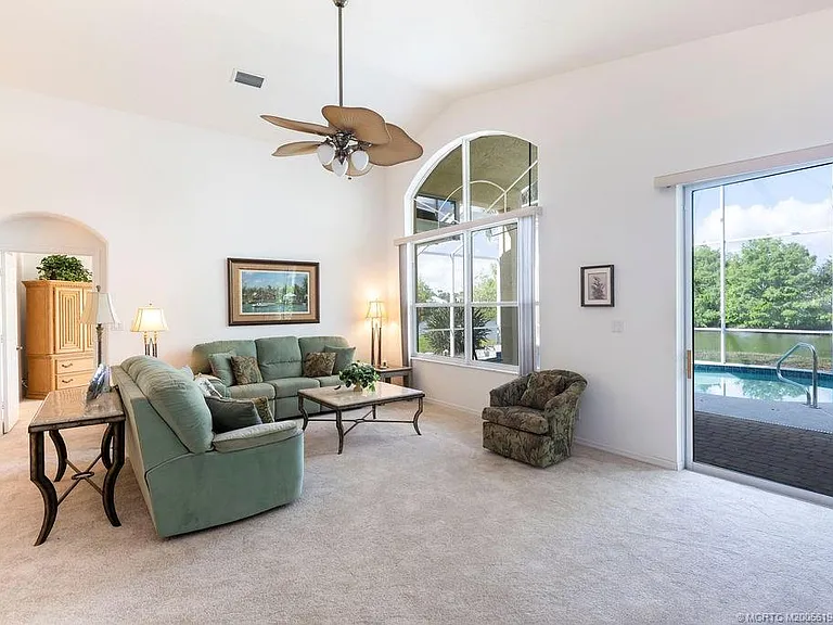 2096 NW Marsh Rabbit Ln — Photo 31
