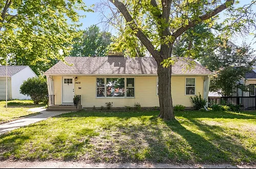 3435 Zenith Ave N Photo 1