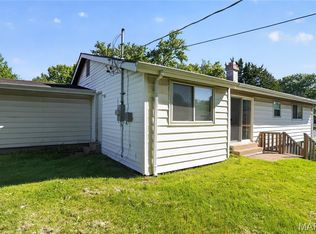 11874 Beckett Fall Rd, Florissant, MO 63033