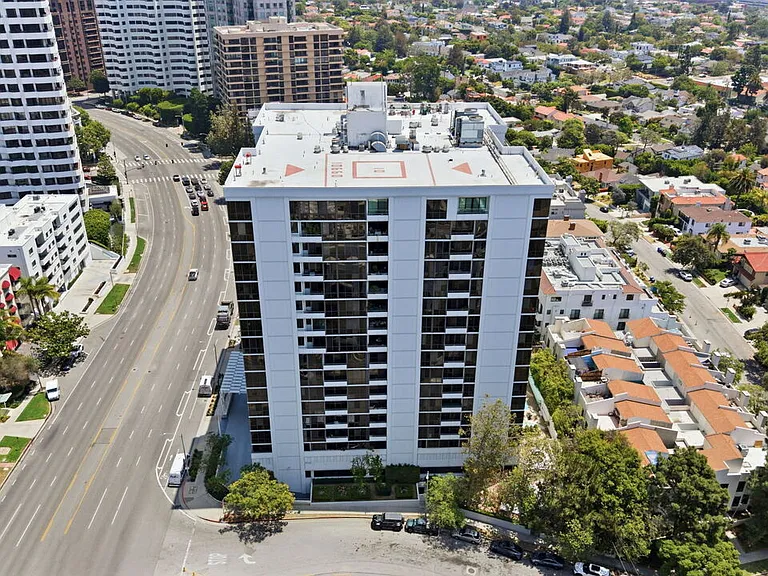 10660 Wilshire Blvd #805 — Photo 72