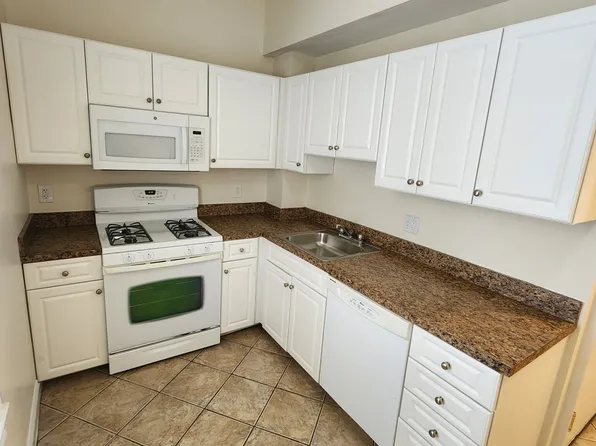 52 Ashford St #4, Allston, MA 02134