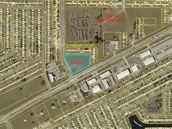 917 NE Pine Island Rd, Cape Coral, FL 33909