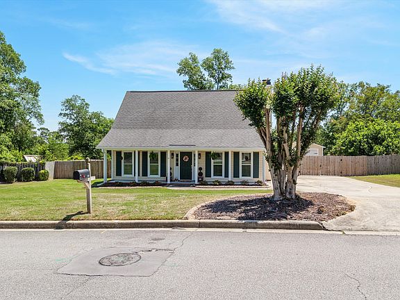 2nd image of 624 Bridgton Drive