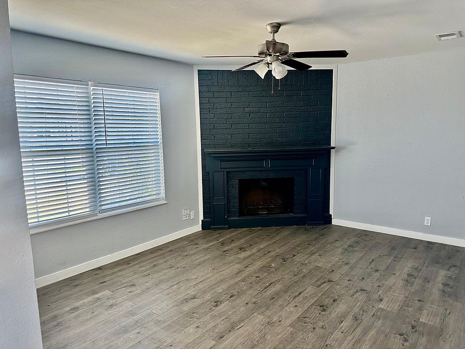 1st image of 109 Cedar Ave APT B