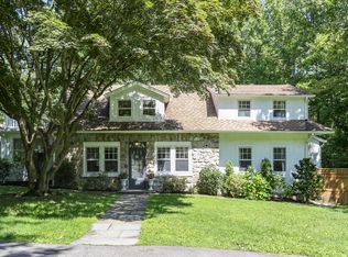 123 Middlesex Rd, Darien, CT 06820