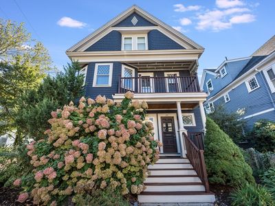 24 Woodbridge St #2, Cambridge, MA, 02140