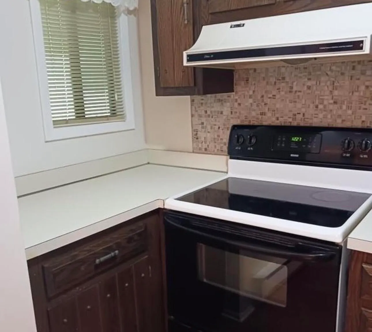 2 bed, 978 sqft, $2,300 — Photo 3