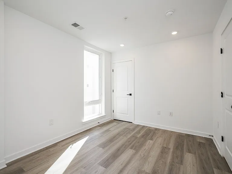 Temple Off-Campus Housing — Photo 54