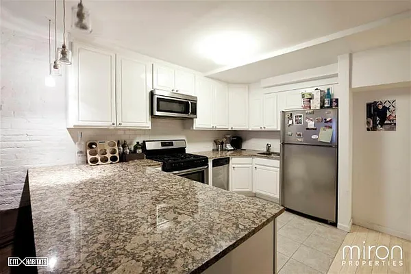 Rented by Citi Habitats | media 64