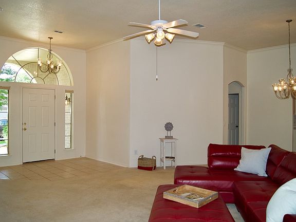 5th image of 307 Chase Oaks Pl
