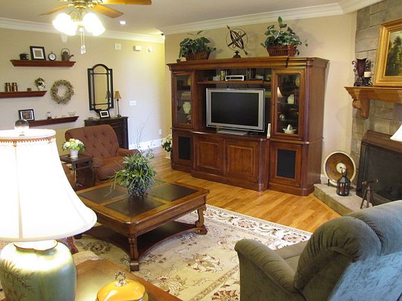 Attractive color, hardwoods!