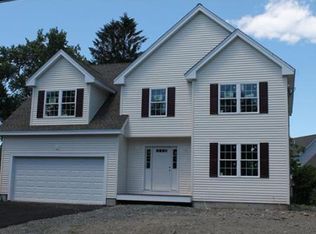 16 Boyd Rd, Woburn, MA 01801