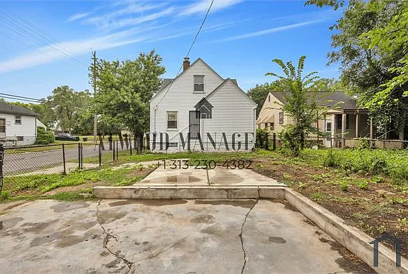 13500 Stahelin Ave — Photo 18