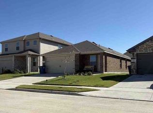 914 Country Rd, Royse City, TX 75189