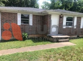 1202 Gadd Rd APT B, Hixson, TN 37343