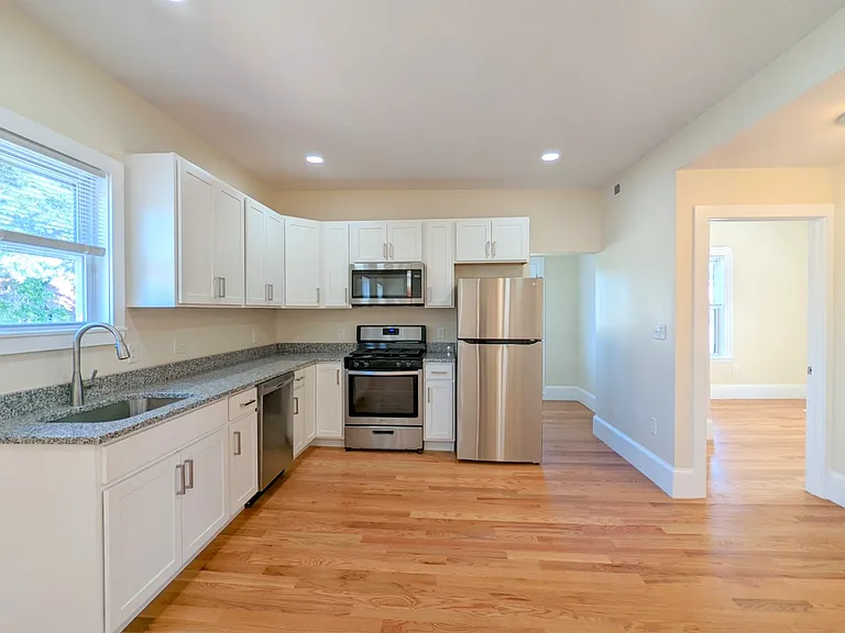 71 Merriam St #3 — Photo 2