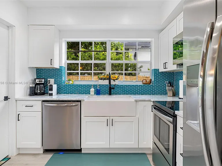 8926 Abbott Ave #0 — Photo 4