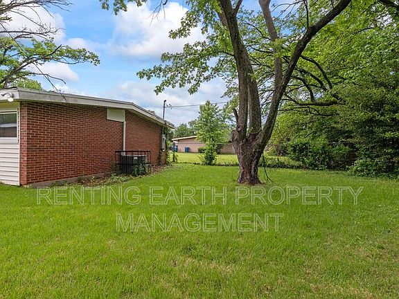 3rd image of 6452 Evergreen Blvd