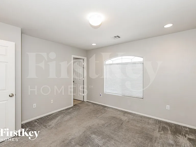 9271 Ansley Ct — Photo 10