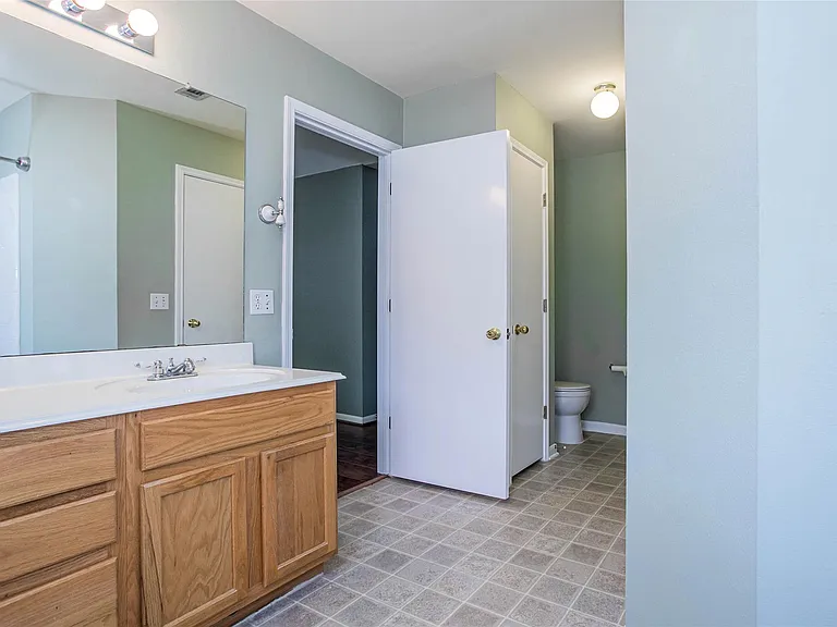 814 Lantana Ln — Photo 22