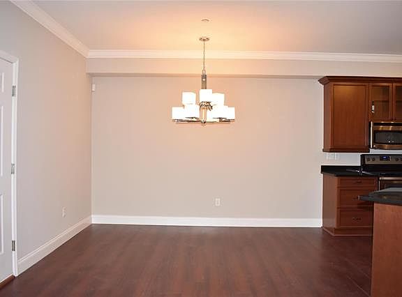 5th image of 6401 Brookfield Court Dr APT 104